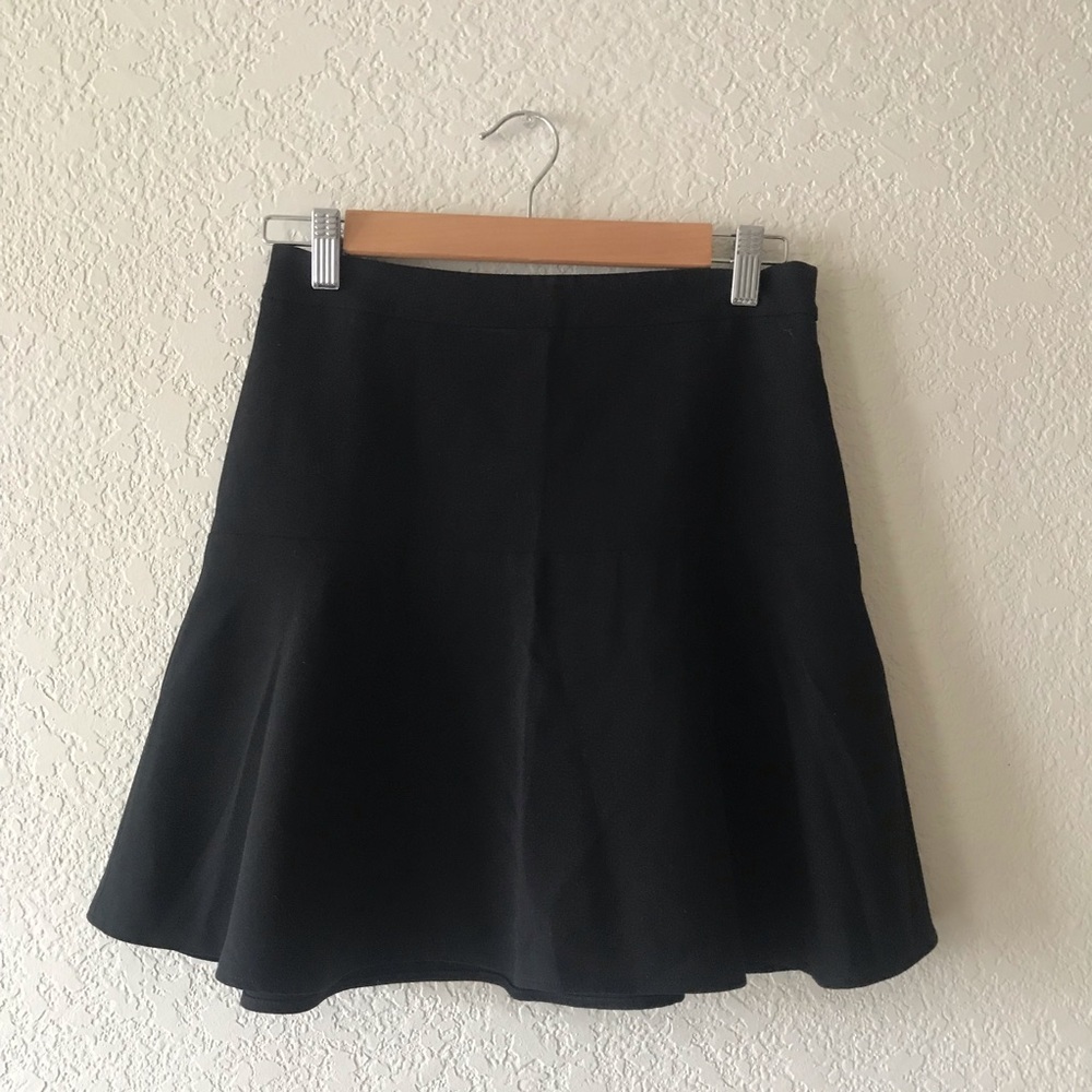 Ann Taylor LOFT 00P Black Skirt